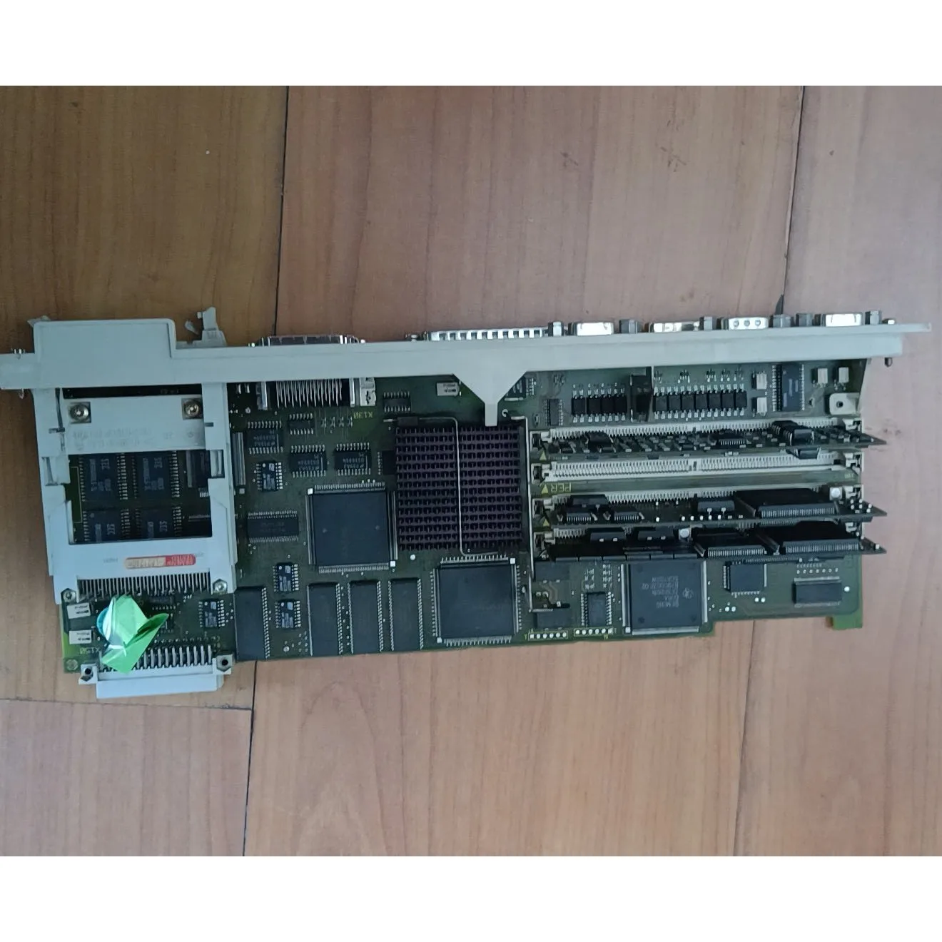 Placa base de control 6FC5357-0BY21-1AE1 Con garantía