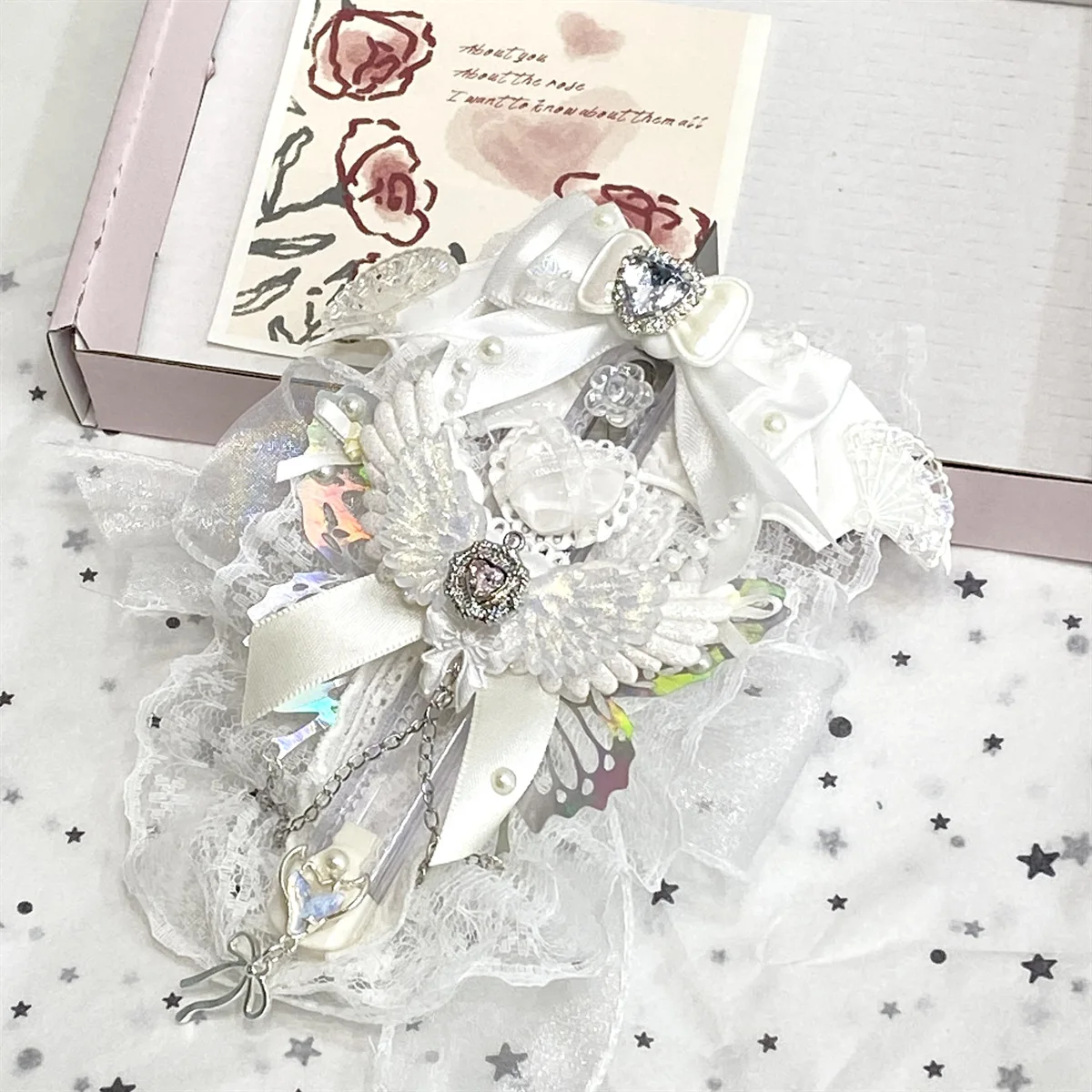 Handmade Girl's Beating Finished Handmade Knife High Beauty Pure White Shooting Express Open Box Art Knife