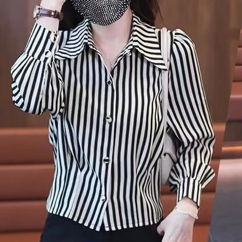 Fashion Lapel Button Loose Folds Striped Shirt Female Clothing 2023 Autumn New Casual Tops All-match Office Lady Blouse