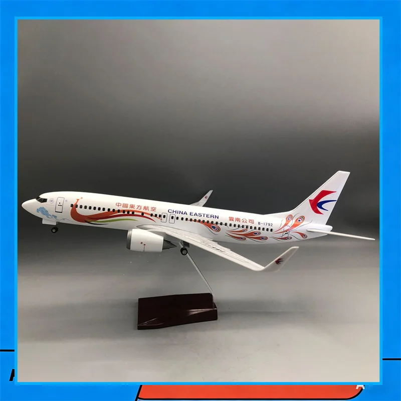 

47cm China Eastern Airlines 737 Peacock Livery Aircraft Model With Lights & Wheels Static Simulation Airplane Collection Gift