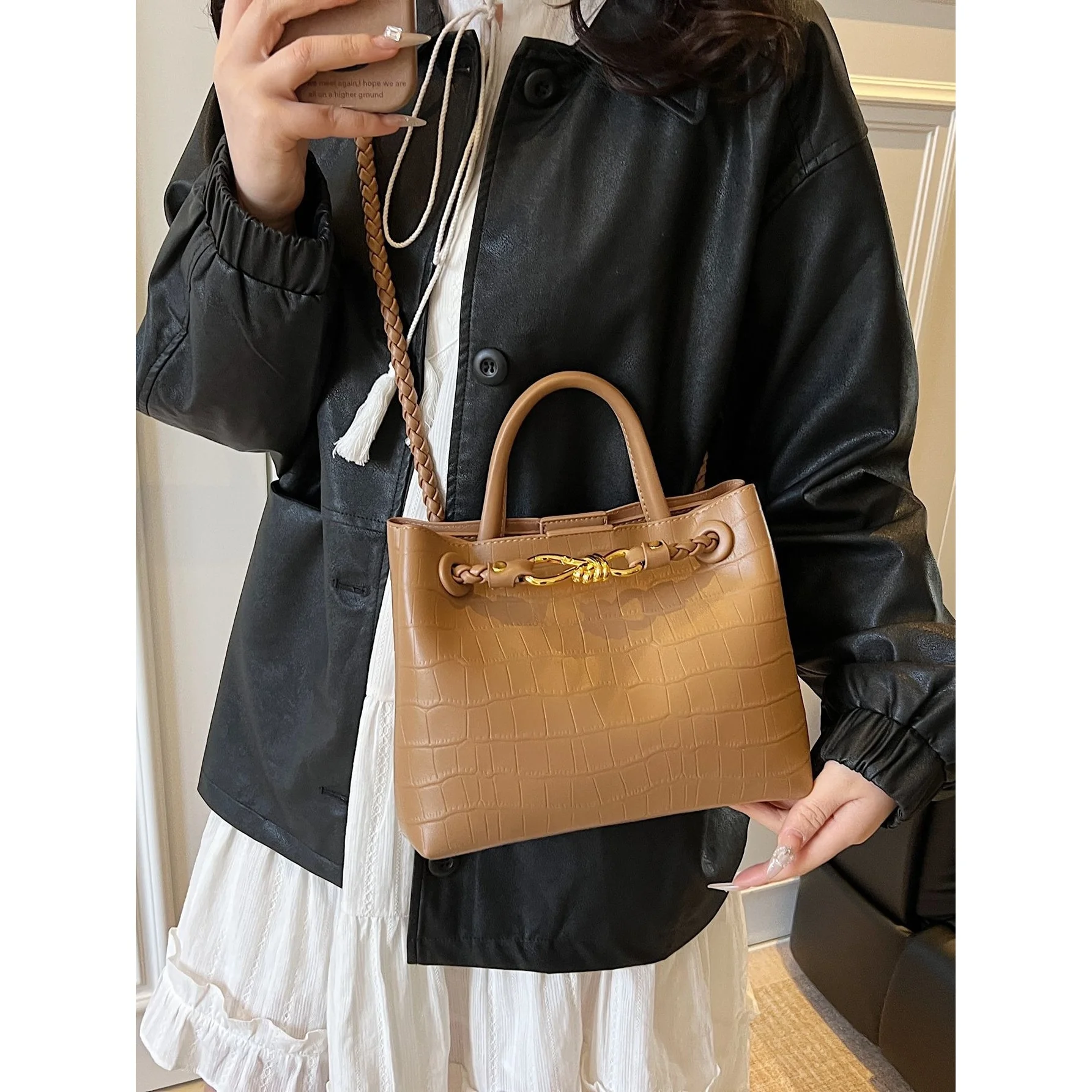 

Faionable Versatile Large Capaci Woven Tote Bag Single oulder Bag Handheld Retro Bag Ci Simple Sle Internal Patch P...