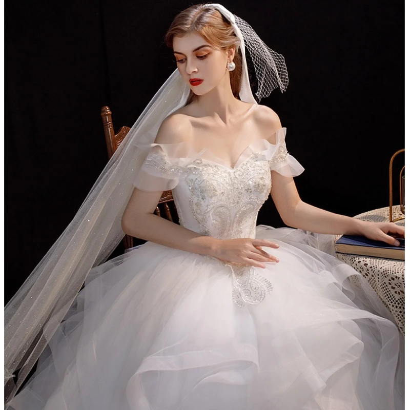 맞춤형 새 레이스 자수 공주풍 볼 가운 반팔 튤 웨딩드레스 스위트하트 우아한 베스티도 데 노이바 신부 드레스