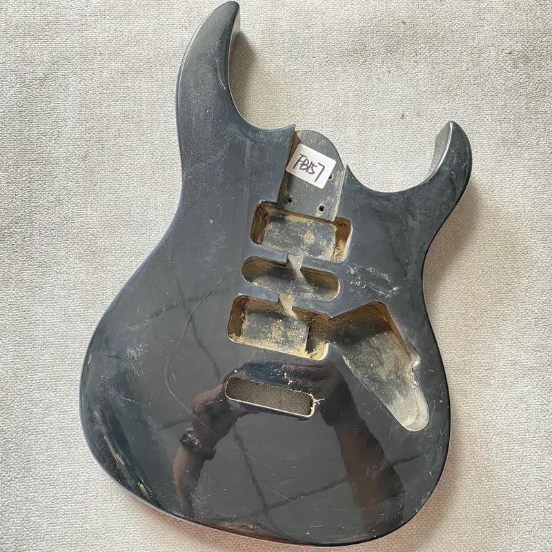 

FB157 DIY Guitar Parts Black Color ST Guitar Body for 6 String Strato Replace with Damages and Cracks HSH Pickups