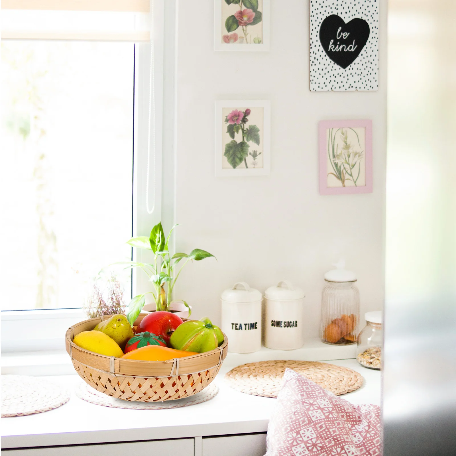 

1Pcs Woven Bamboo Basket Multipurpose Kitchen Storage Organizer Bread Fruit Holder Picnic Container Rustic Home