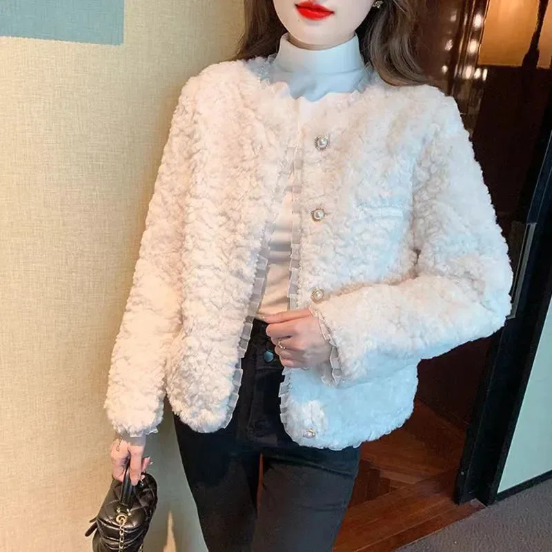2025 New Lace Spliced Lamb Fur Jacket Women Autumn Winter Korean Short Faux Fur Coat Ladies Single-Breasted White Fluffy Outwear
