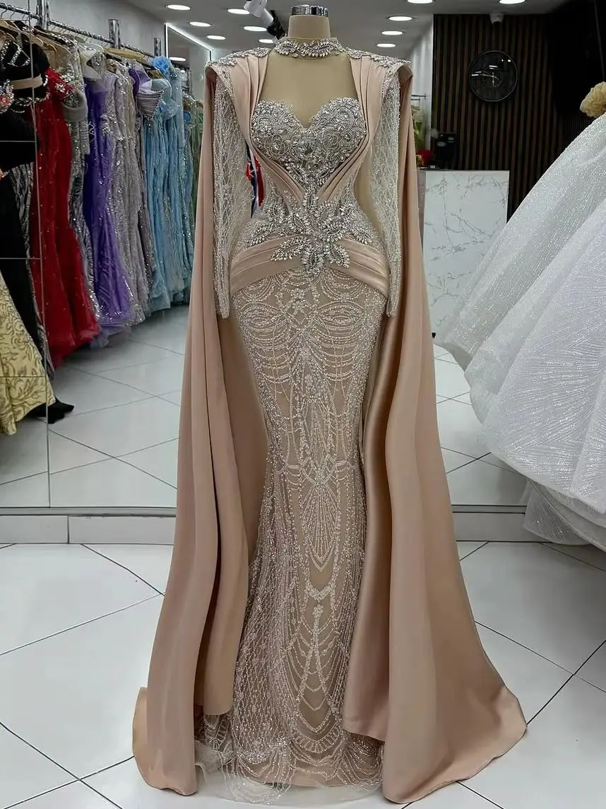 Abito da festa Dubai Champagne con mantello lungo con perline Abito da sera formale in cristallo Arabo Abiti personalizzati longues soirées eleganti