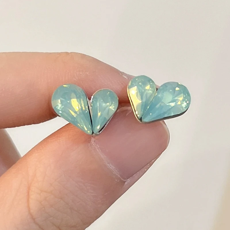 Cute Sweet Small Heart Stud Earrings for Women Light Blue Acrylic Water Droplet Beads Patchwork Geometry Earrings Trendy Jewelry