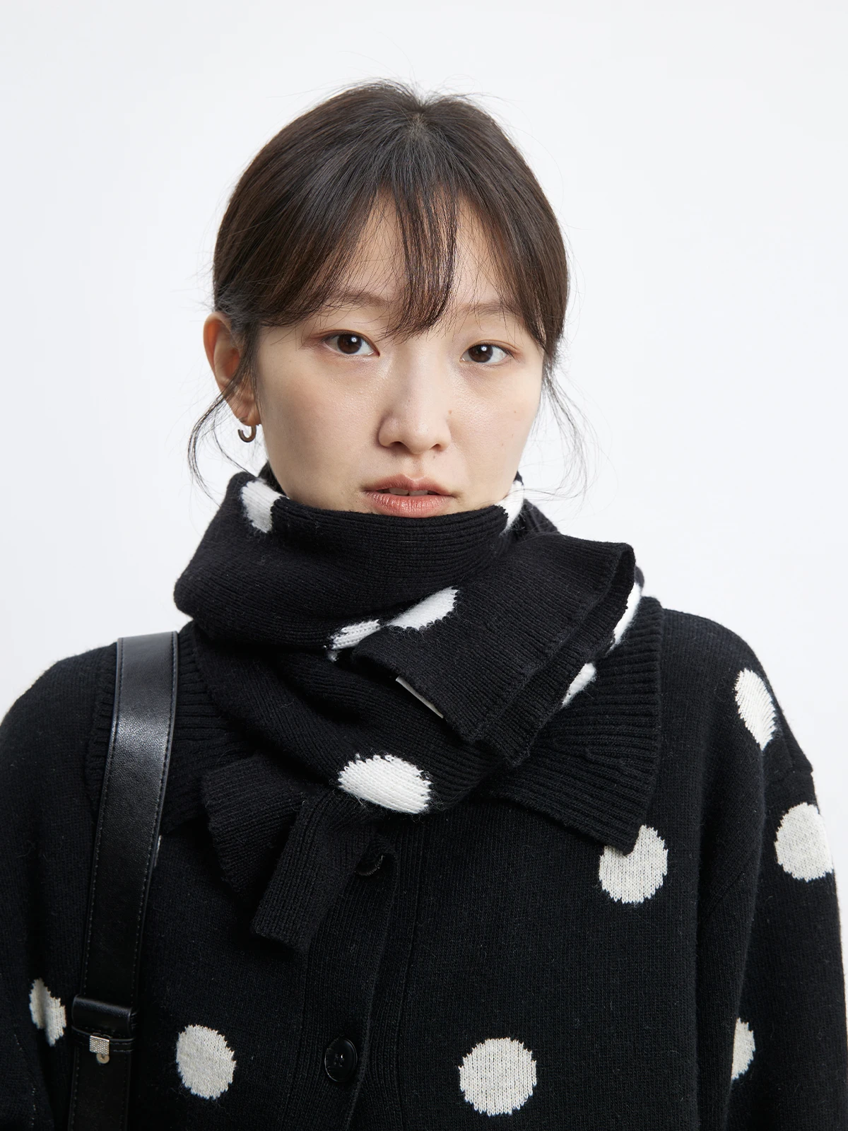 double-sided-polka-dot-scarf-still-walking-korean-style-wool-blend-warmth-neck-warmer-for-autumn-and-winter-unisex-size-one-size
