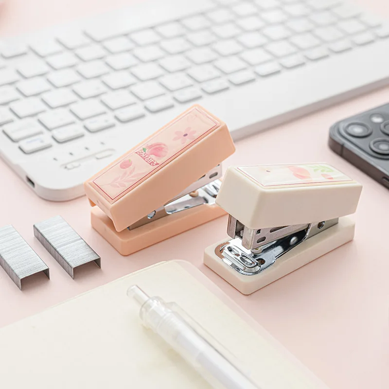 Cute Mini Peach Stapler with 400pcs 24/6 Staples Kawaii Bookbinding Machine Manual Stapler Paper Document Binder Office Tools