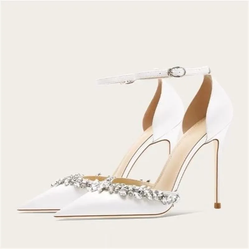 Sandales à talons hauts pour femmes, nouvelle collection été 2026, à bout pointu, avec bride à bouton unique