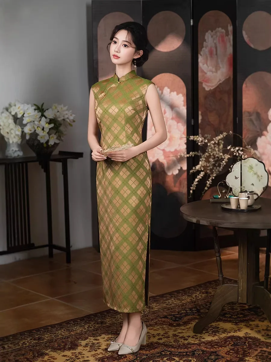 

Traditional Chinese Cheongsam Elegant Sleeveless Plaid Qipao Vintage Classic Women's Novelty Formal Party Dress