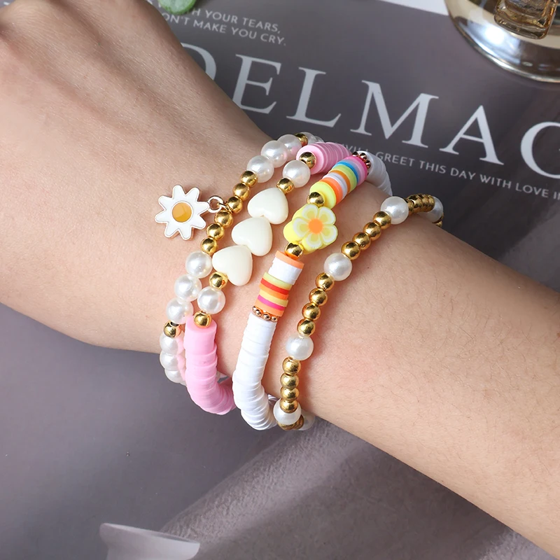 HI MAN 4 Pcs/Set White Flower Pendant Pearl Bead Soft Pottery Bracelet Bohemian Handmade Daily Occasion Popular Accessory