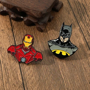 Avengers Iron Man Batman Enamel Pin Insignias de anime Fans de la película Accesorios de ropa de joyería coleccionables Regalos 12 mejores ventas Batman 2022 - №12