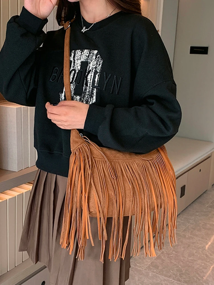 JIEROTYX Decor wykończenie z frędzlami torba na ramię torba dla kobiet Vintage pomponem sztuczny zamsz torebka torby na ramię kurierskie — zdjęcie 2