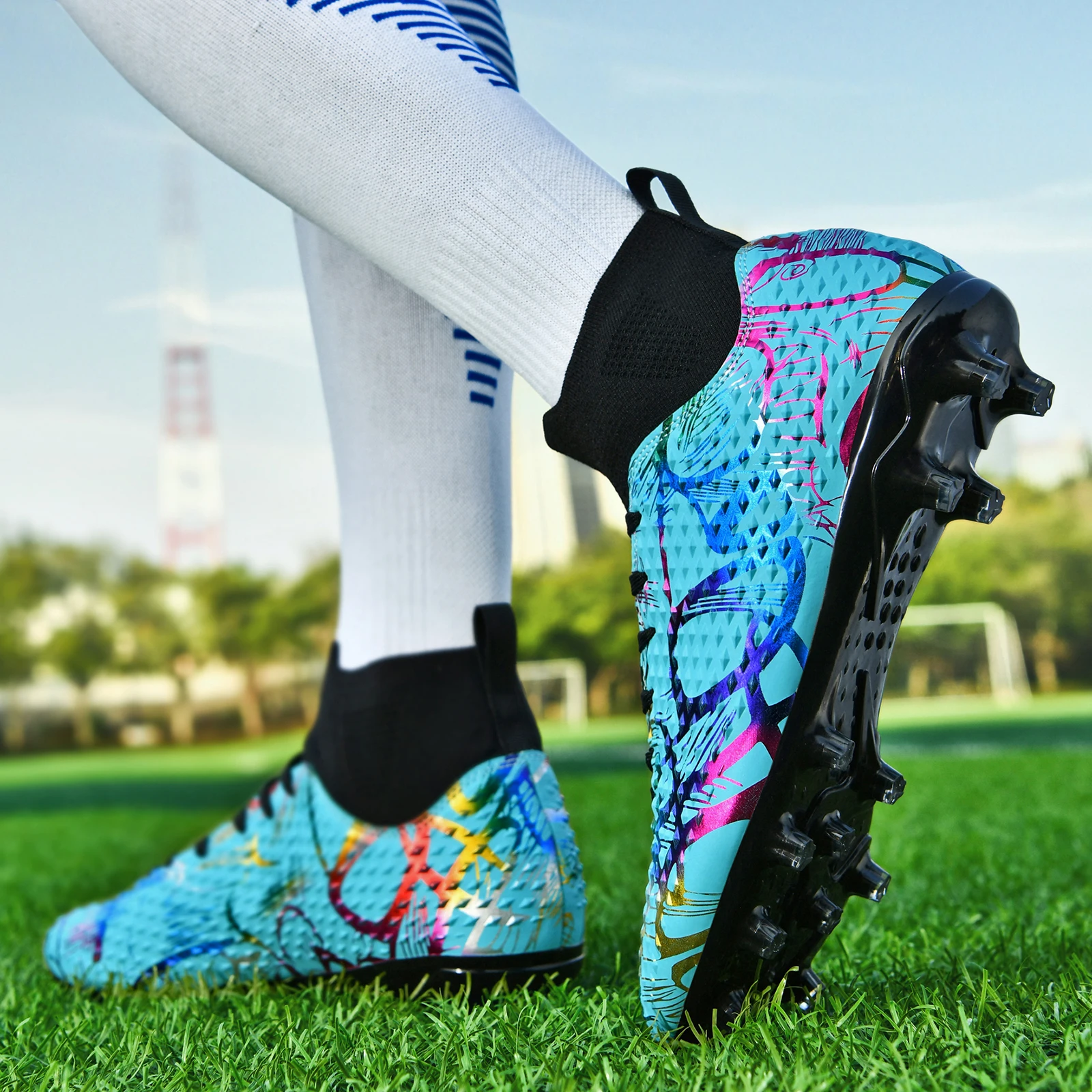New High-Top Student Outdoor Sports Shoes Special Soccer Shoe Student Competitions Teenagers Training Football Shoes 31-40#