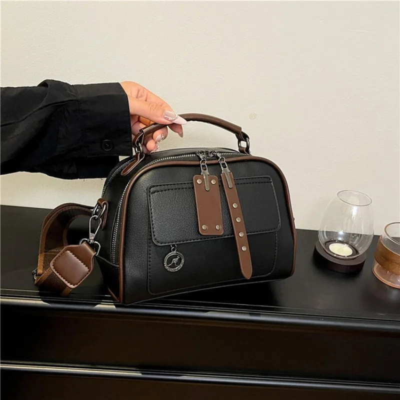 

Elegant Top-Handle Leather Tote Bag - Ladies Shoulder Bag With Open Compartments & Central Zipper Pocket
