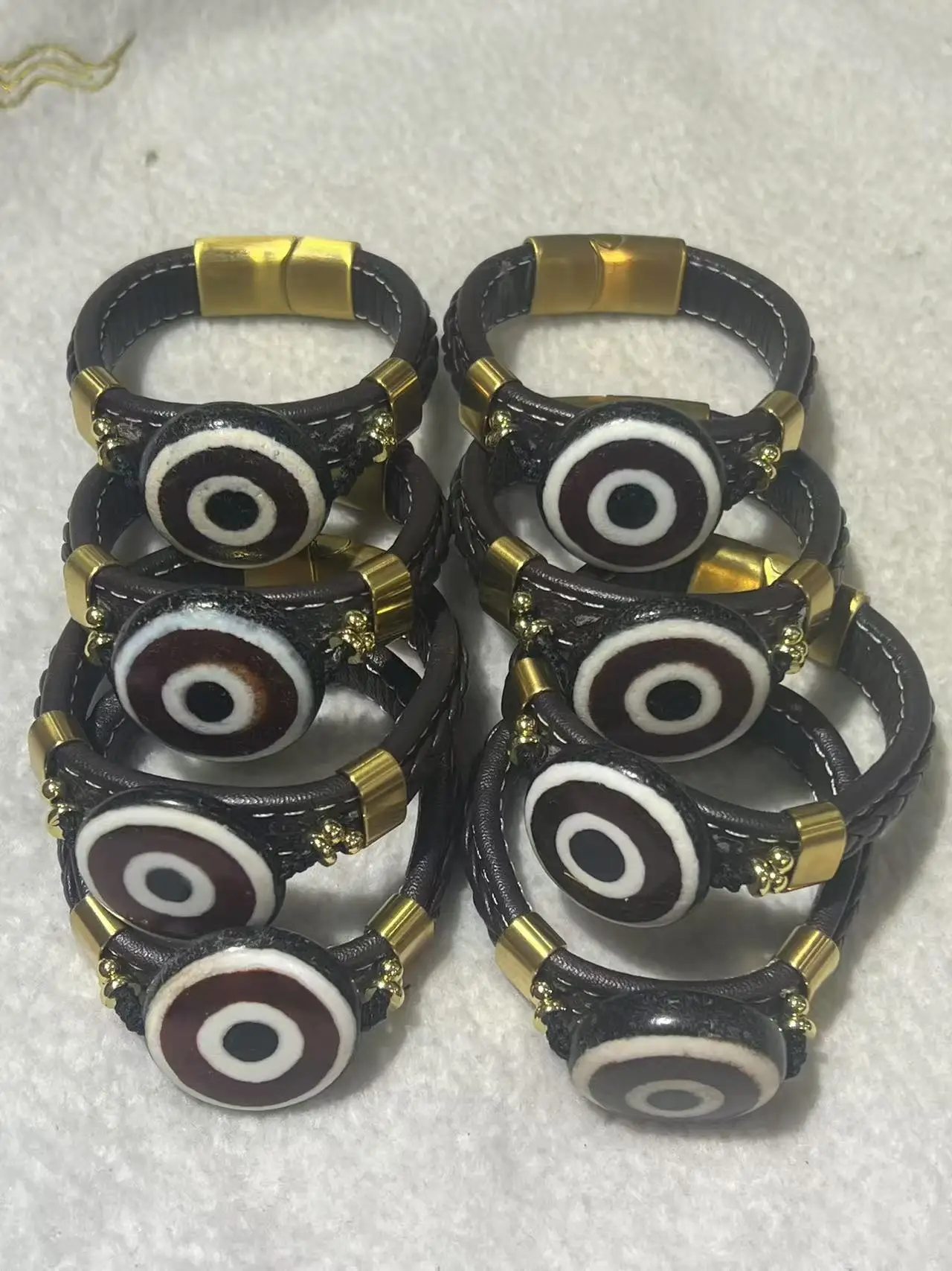 

1pcs black white, and red three-color evil eye sheep plate bead woven belt magnetic buckle bracelet accessory high quality