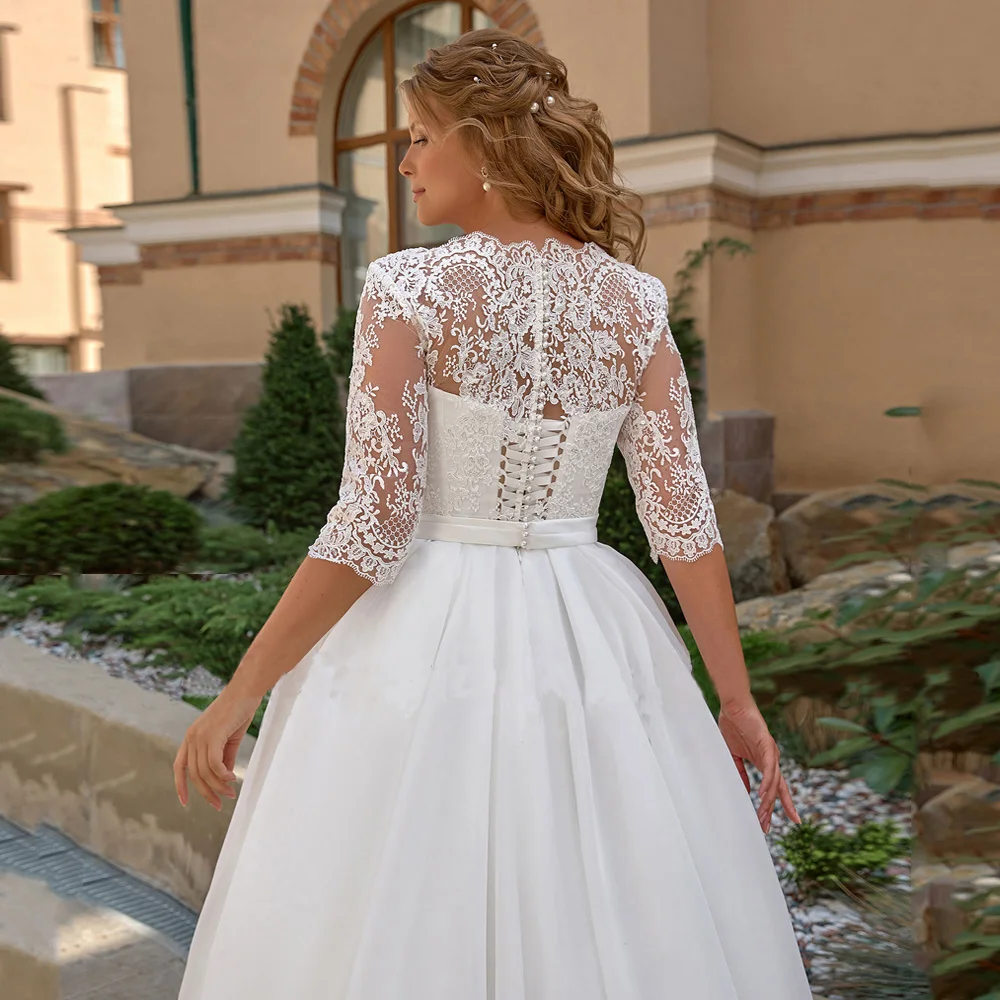 Elegant Plus Size Wedding Dress for Woman Half Sleeves V Neck Applique Sweep Train A Line Lace up Bridal Gown Robe De Mariee