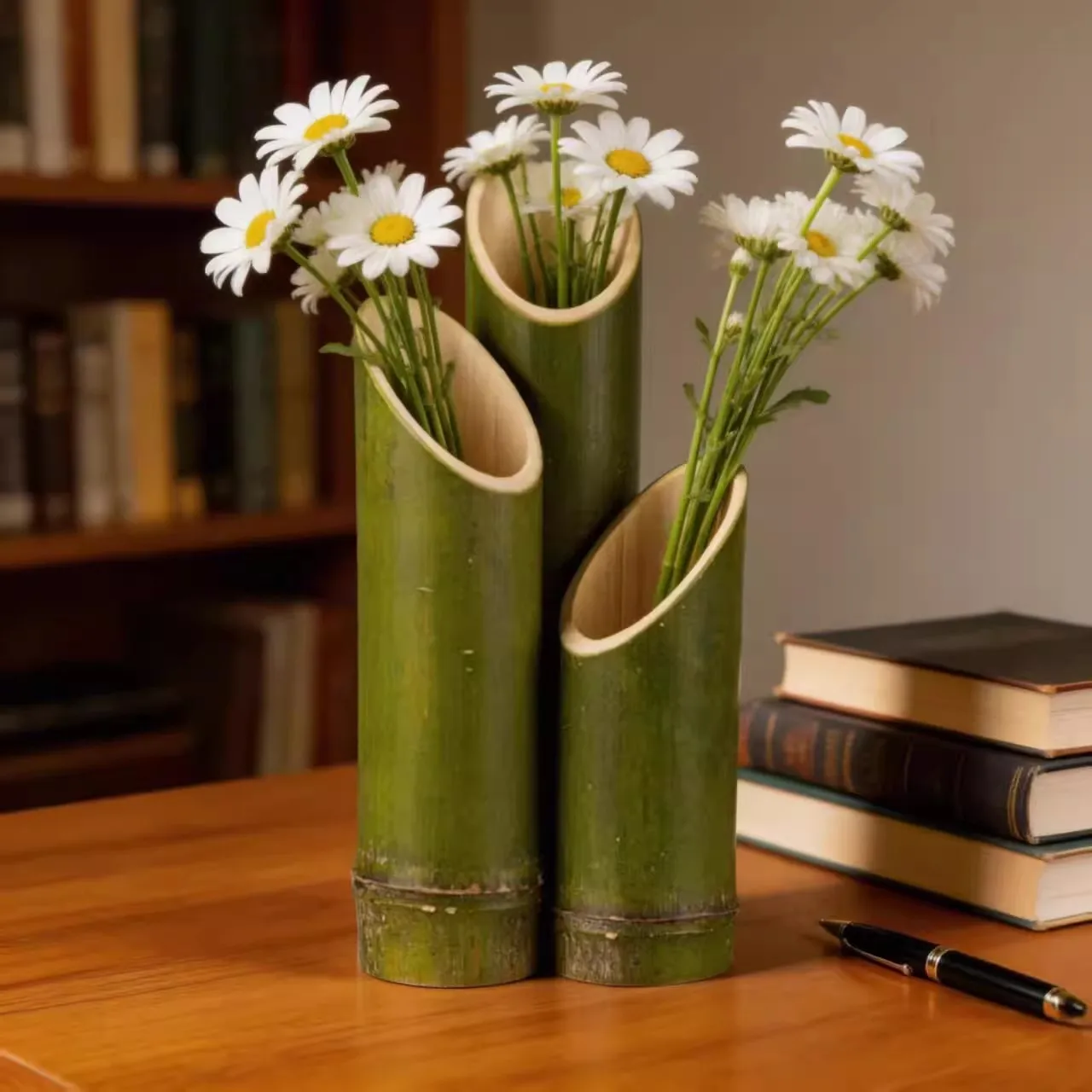 

A combination of 3pcs Bamboo tube vase home decoration, bamboo floral arrangement, wedding decoration