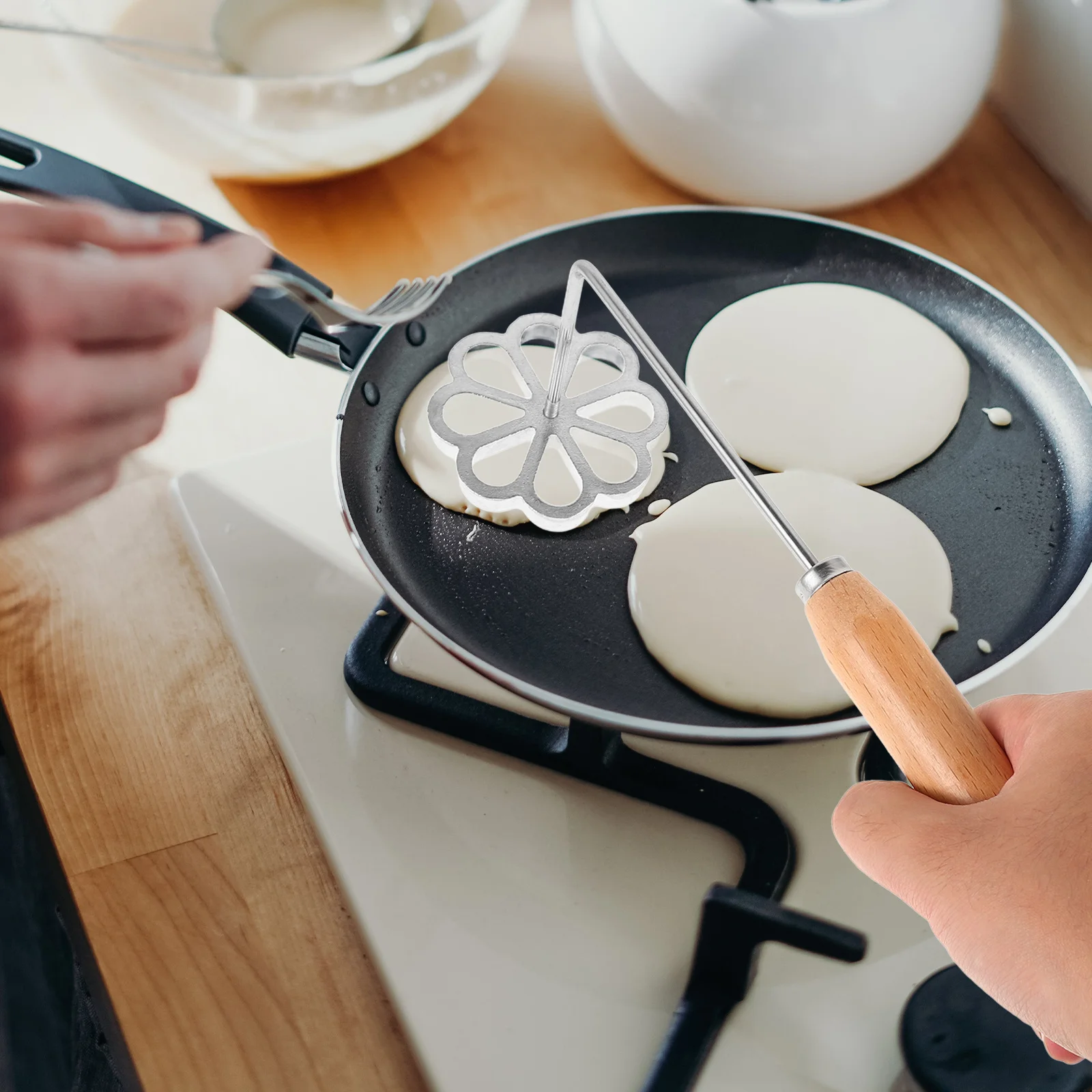 

1Set Oil Dough Mold Sturdy Wear-Resistant Rust-Proof Kitchen Gadget for Fried Snacks Home Timbale Home Timbale