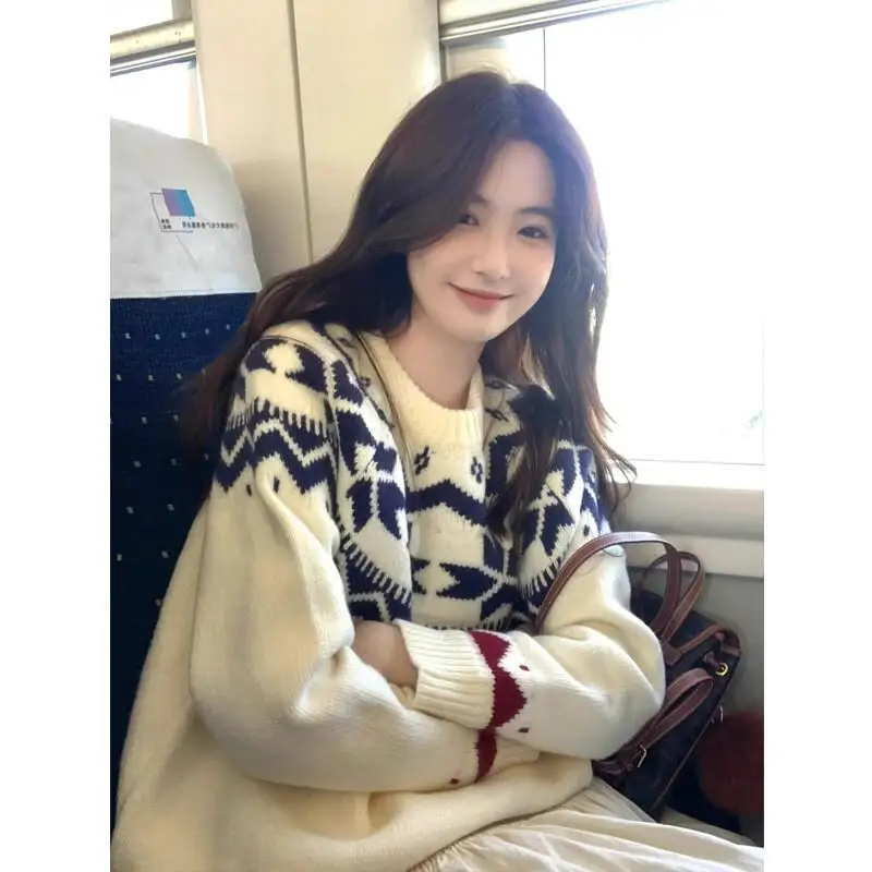 Sweater rajutan longgar untuk wanita di musim dingin, santai, lembut dan halus, serta atasan cantik untuk dipakai saat Natal Gaya Terbaru