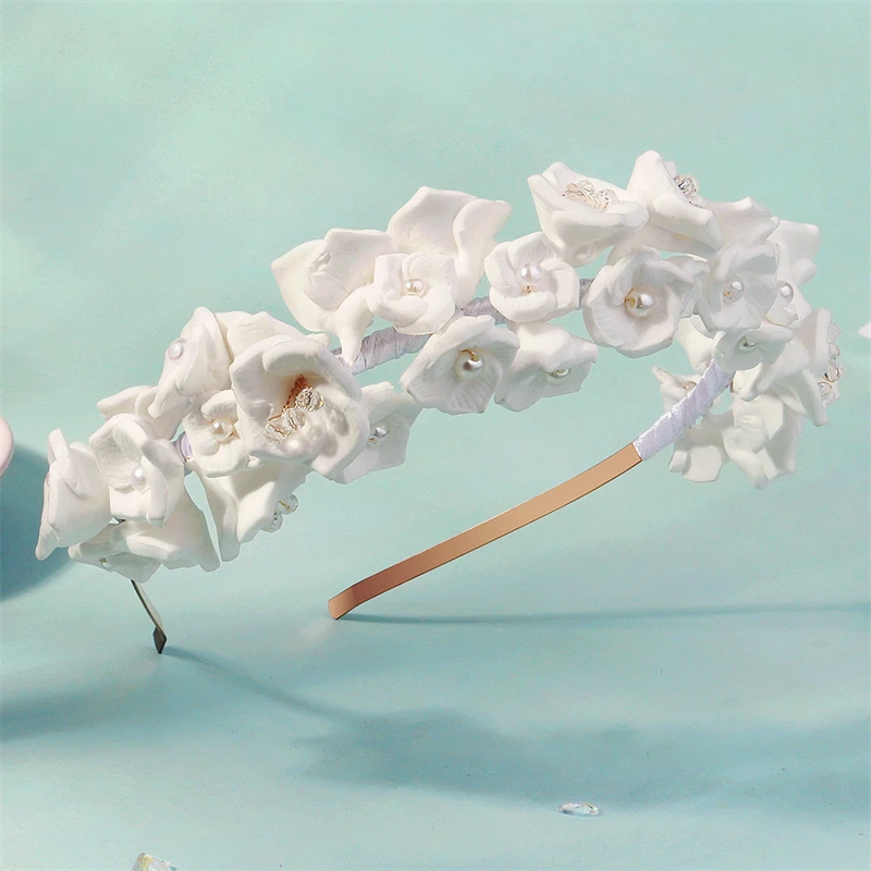 Luxury Enchanted Ceramic Floral Headband Elegant Bridal Party Flower Girl Accessory for Stage Performances Wedding Ceremonies