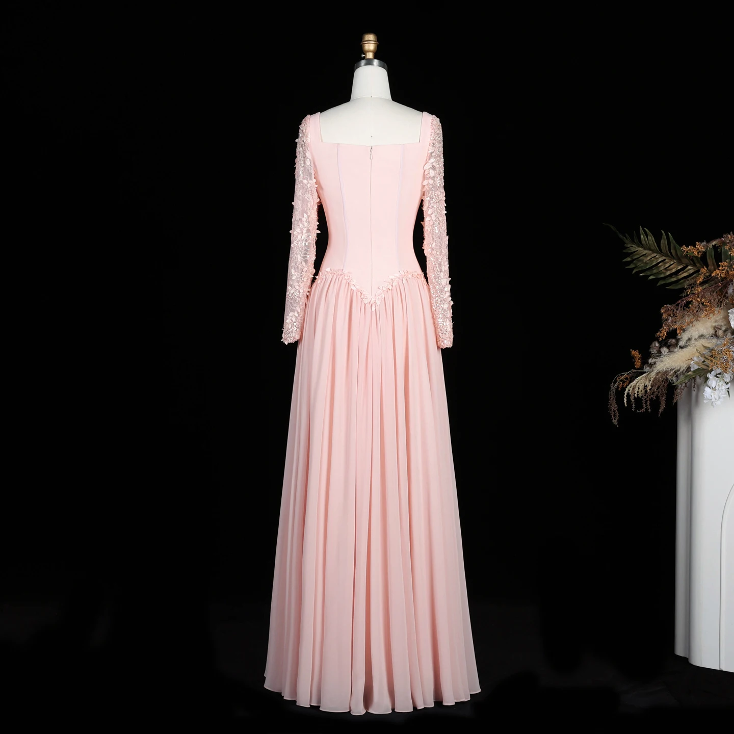 Sharon Said Luxuriöses Rosa A-Linien-Abendkleid mit Langen Ärmeln, Blumenverzierungen, Quadratischem Ausschnitt, Chiffon, Formelles Partykleid SF239 Maßanfertigung – Detail 13