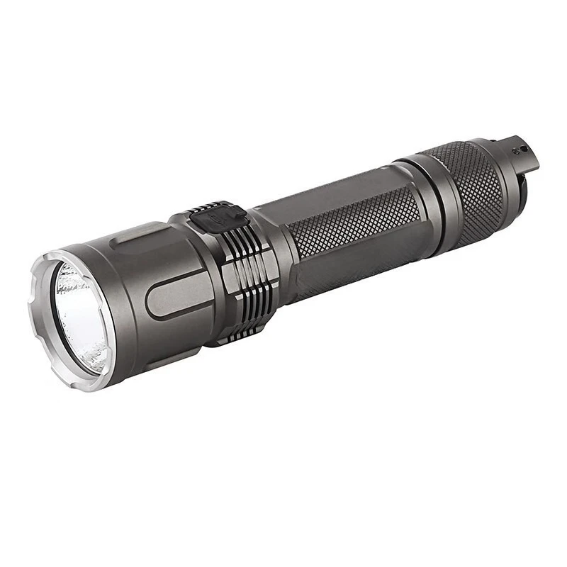 High performance strong light long-range flashlight 3980 lumens tactical flashlight