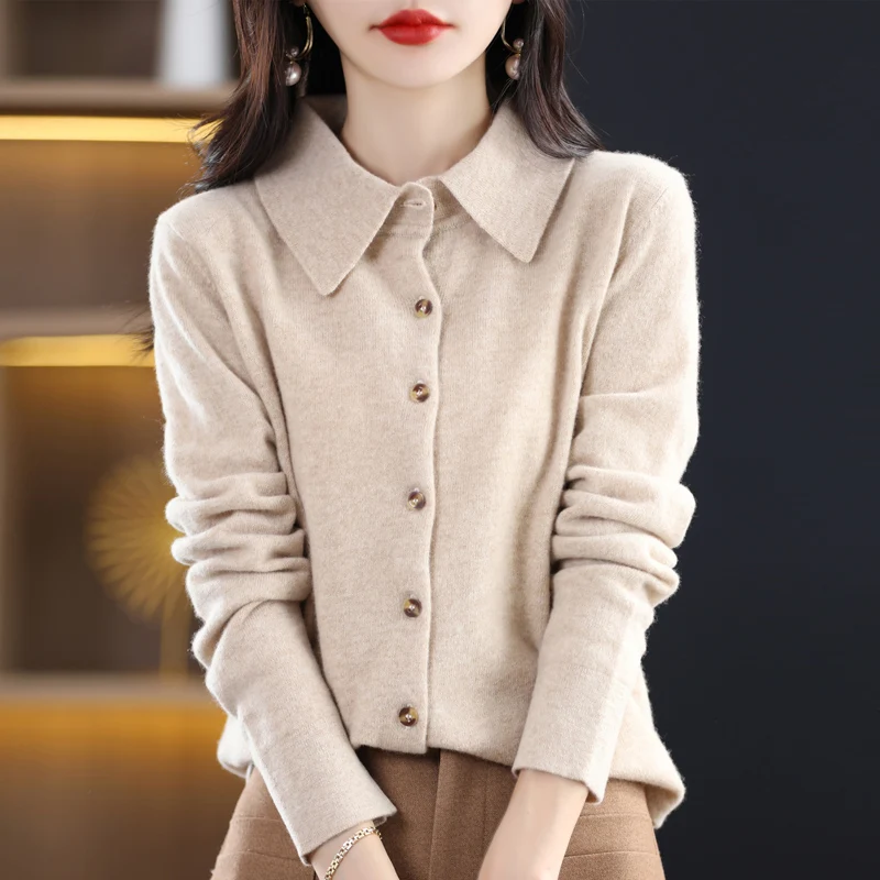 

2024 Autumn/Winter New Knitted Fashion Versatile POLO Collar Pure Wool Cardigan Looks Thin