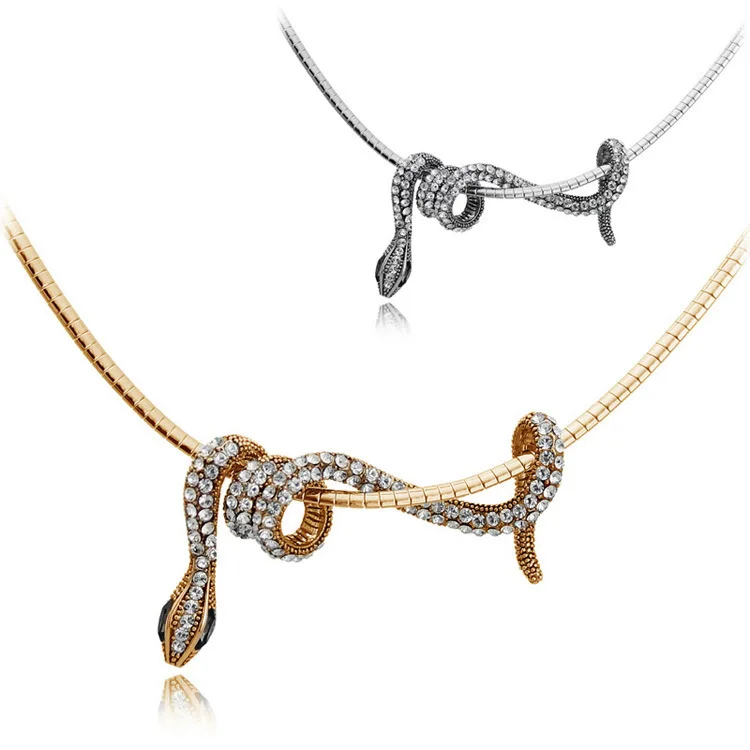 

New Retro Alloy Crystal Female Clavicle Chain Snake shaped Pendant Necklace