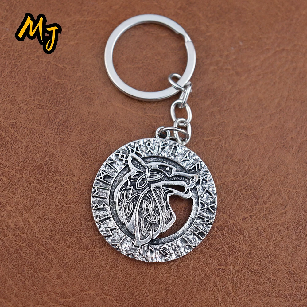 

Vintage Viking Wolf Keyholder for Men Nostalgia Norse Symbol Rune Women Car Keychain Scandinavian Amulet Jewelry Accessories