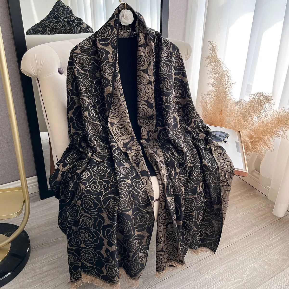 Women Exquisite Golden-Embroidered Hijab for Muslim Ladies Ideal for Spring Fall Sun-Protective Stylish Headwear Shawl Scraf