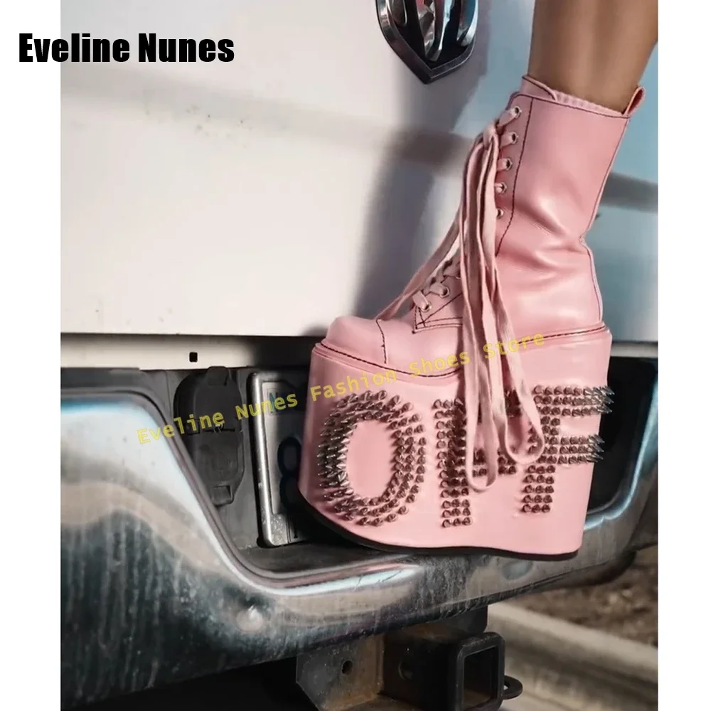 

Розовые женские модные ботинки на платформе с заклепками и перекрестной завязкой, сексуальные ботильоны с круглым носком на танкетке, увеличивающие рост, с боковой молнией Spicy Girl, 2025