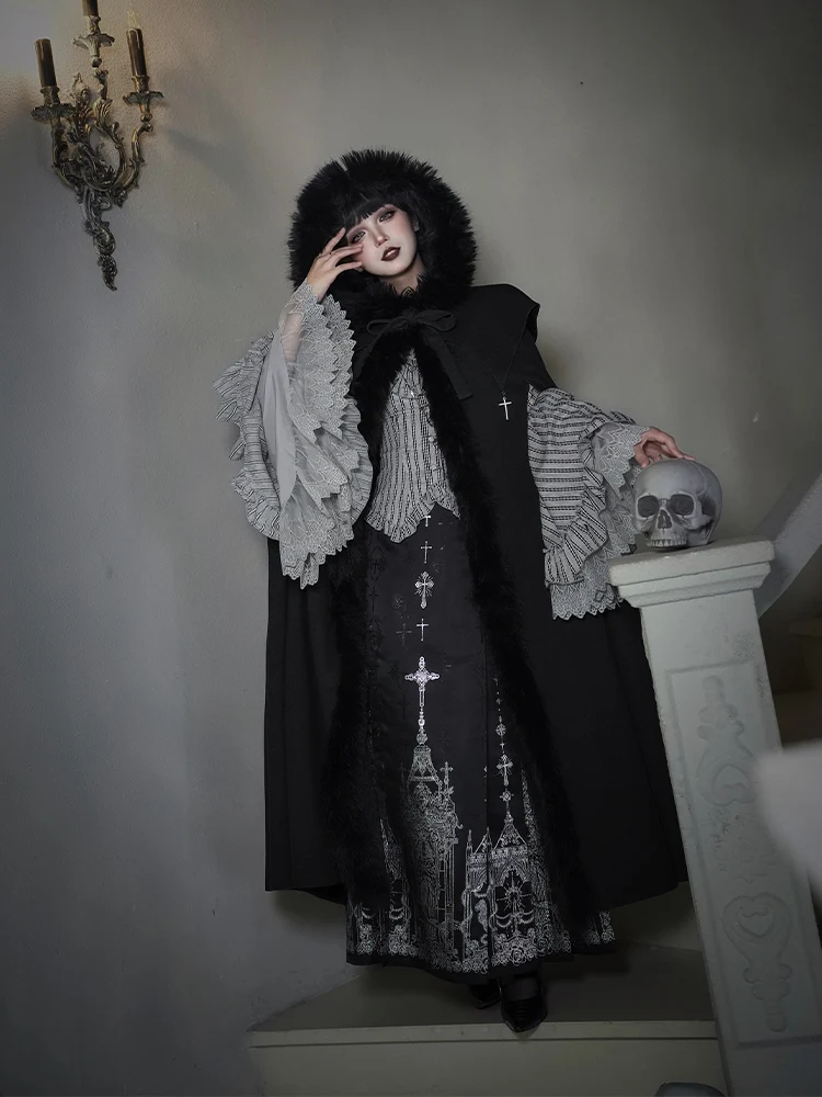 

Оригинальный готический длинный плащ с капюшоном и флисовой подкладкой, гарантированная теплота от бренда 'Letter And Poem' для осенне-зимнего сезона