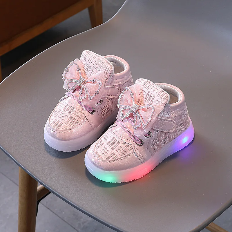 New Autumn Children Luminous Shoes Boys Girls Non-slip Shoes Flashing Lights Fashion Sneakers Toddler Little Kid LED Sneakers