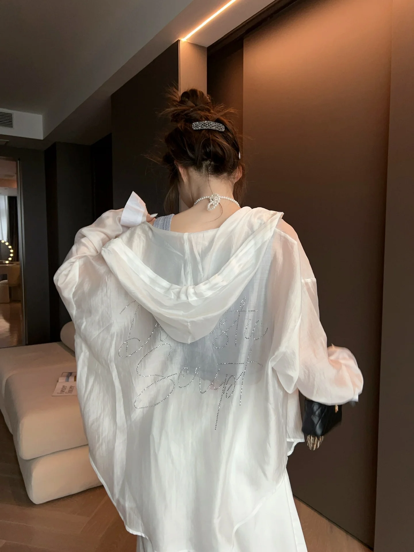 

MRS SHAO Casual Versatile Hooded Sun Protection Shirt Women's Summer 2026 New Loose Slimming Top Coat Polyester Fiber Long Sl...