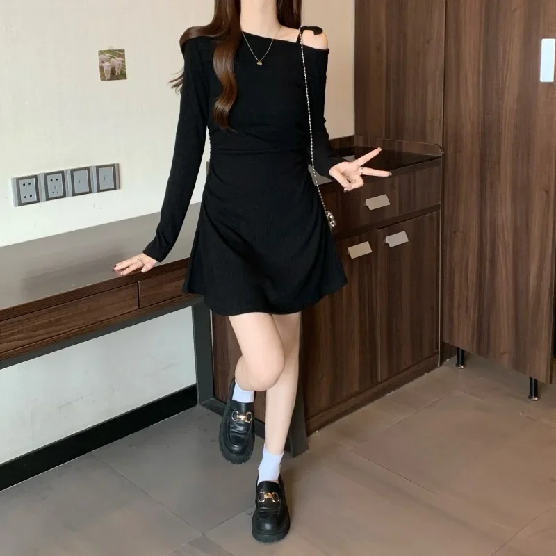 2025 Spring and Autumn plus off shoulder heart machine collar cinched waist A-line long sleeved dress solid color short skirt