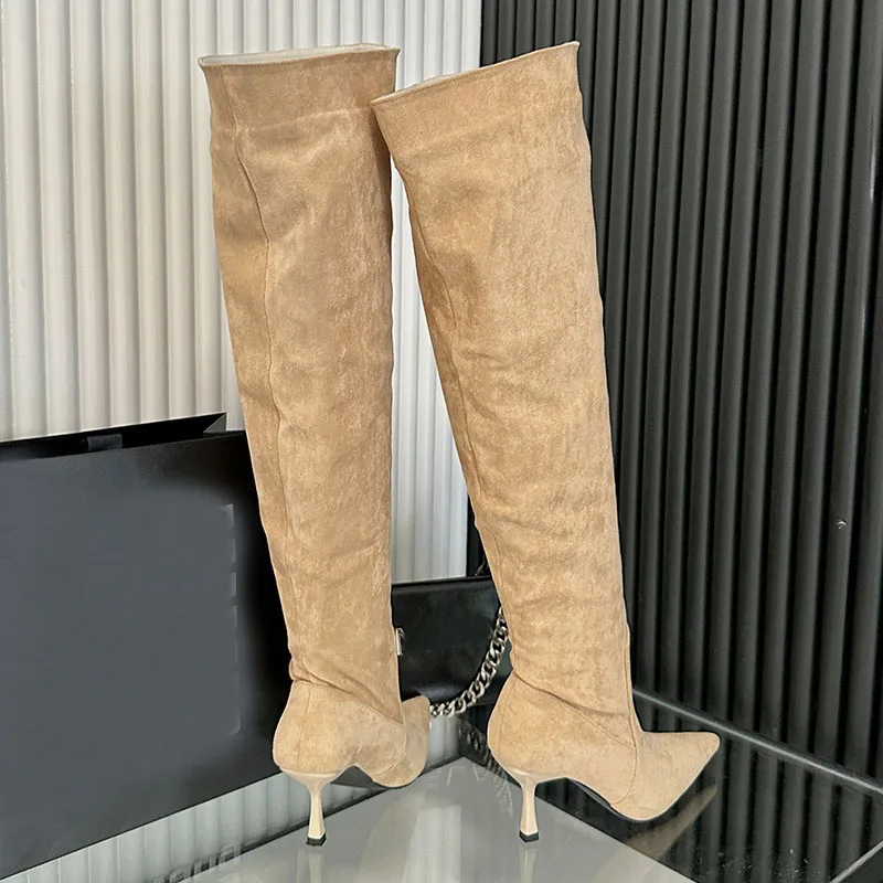 

Модные женские сапоги выше колена на каблуке из флока, женская обувь без шнуровки, женские современные длинные сапоги с острым носком, туфли-лодочки, новинка