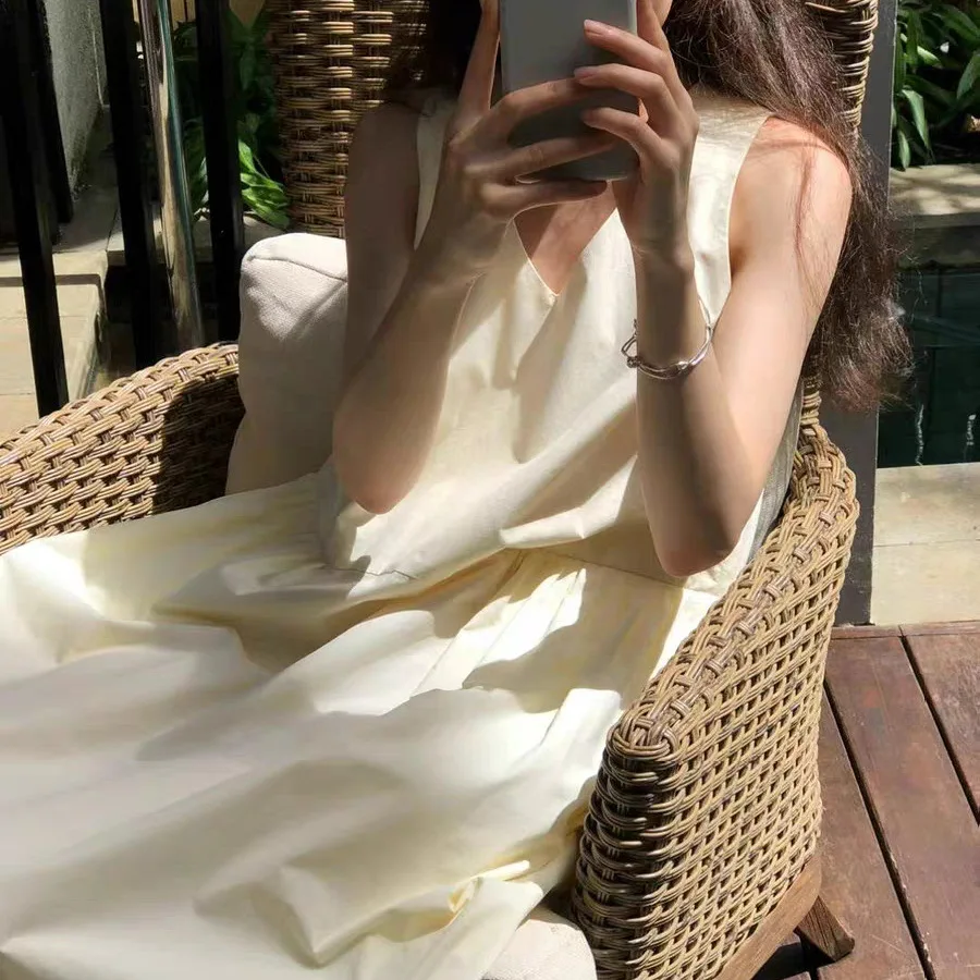 

2024 Summer New Loose Solid Color V-Neck Sleeveless Vest Dress Women