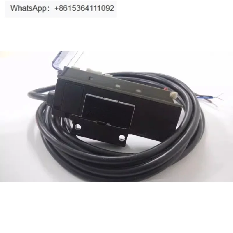 

FV-V11 Датчик оптоволоконного усилителя с цифровым дисплеем FS-V11
