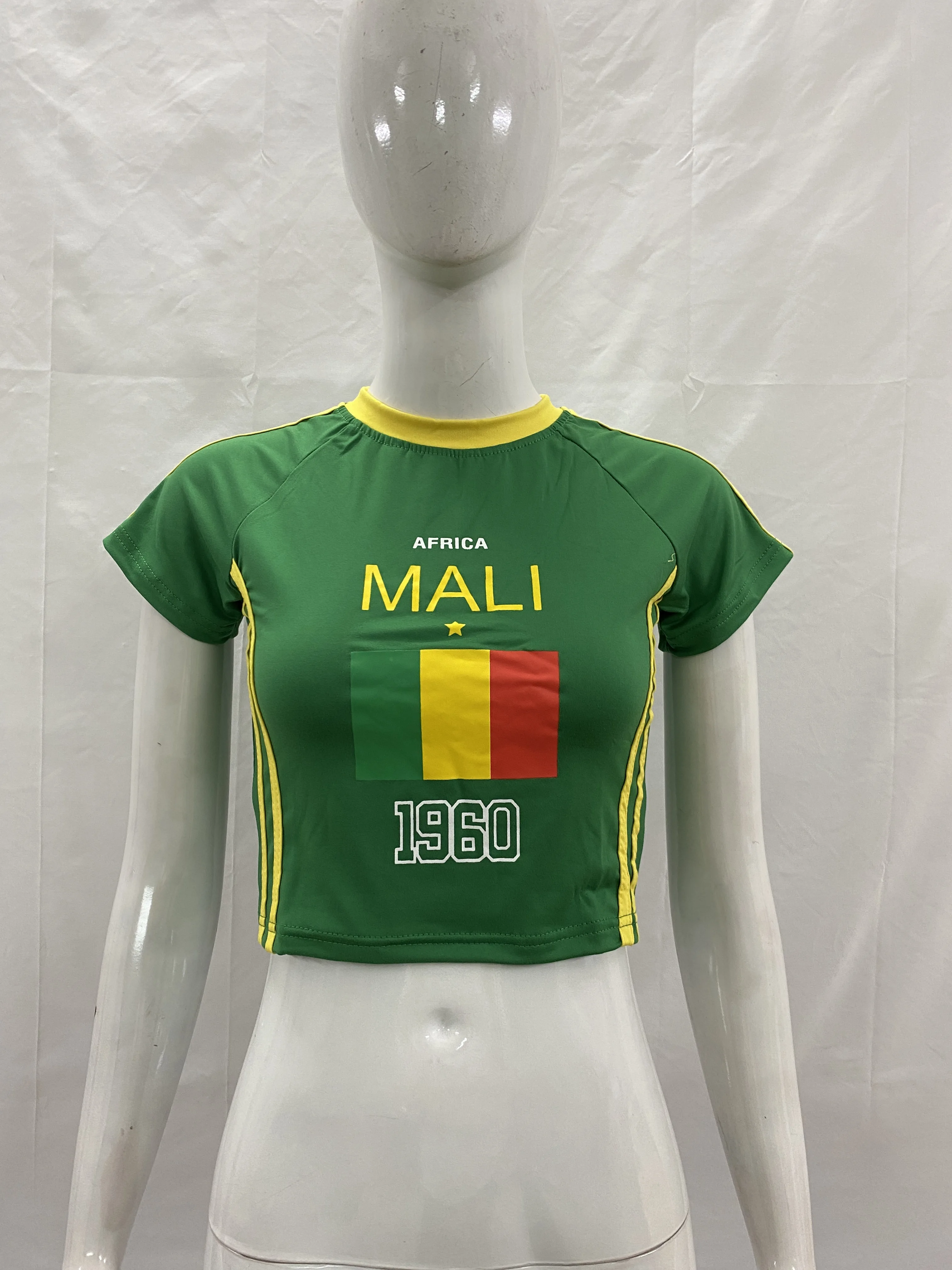 

Hot girl sexy versatile slim fit short sleeved T-shirt with exposed navel and national flag print clothing
