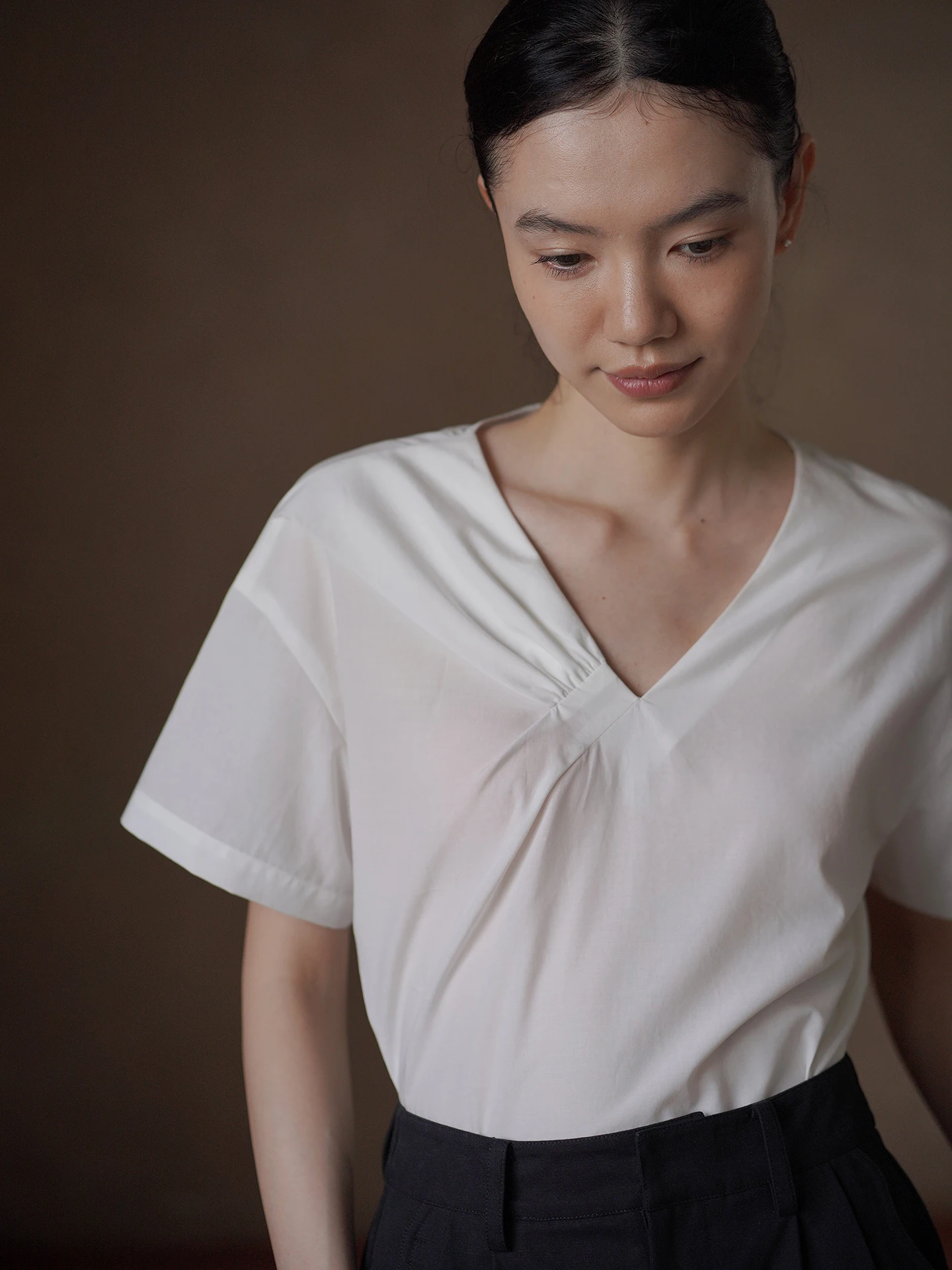 Hacikis Miss Casual Commute Shirt RAYON COTTON Blend Loose Short Sleeve V-Neck Slimming Pleated French Style Women's T-shirt