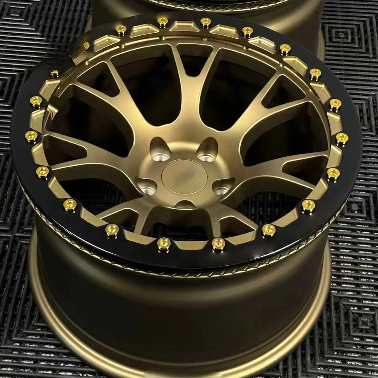 

Hot-selling Custom Sport Beadlock Wheels 17 Inch Forged Wheels Concave Rims 5x115 Beadlock Wheels for Dodge Challenger Hellcat