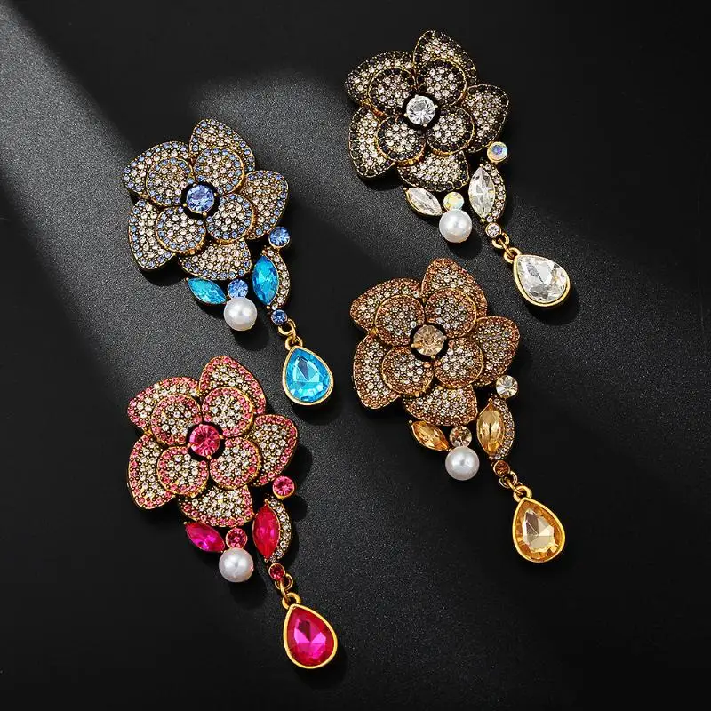 Shiny Rhinestone Flower Brooch Faux Pearl Teardrop Crystal Decor Anti-allergy Fashion Jewelry for Office Daily Wear