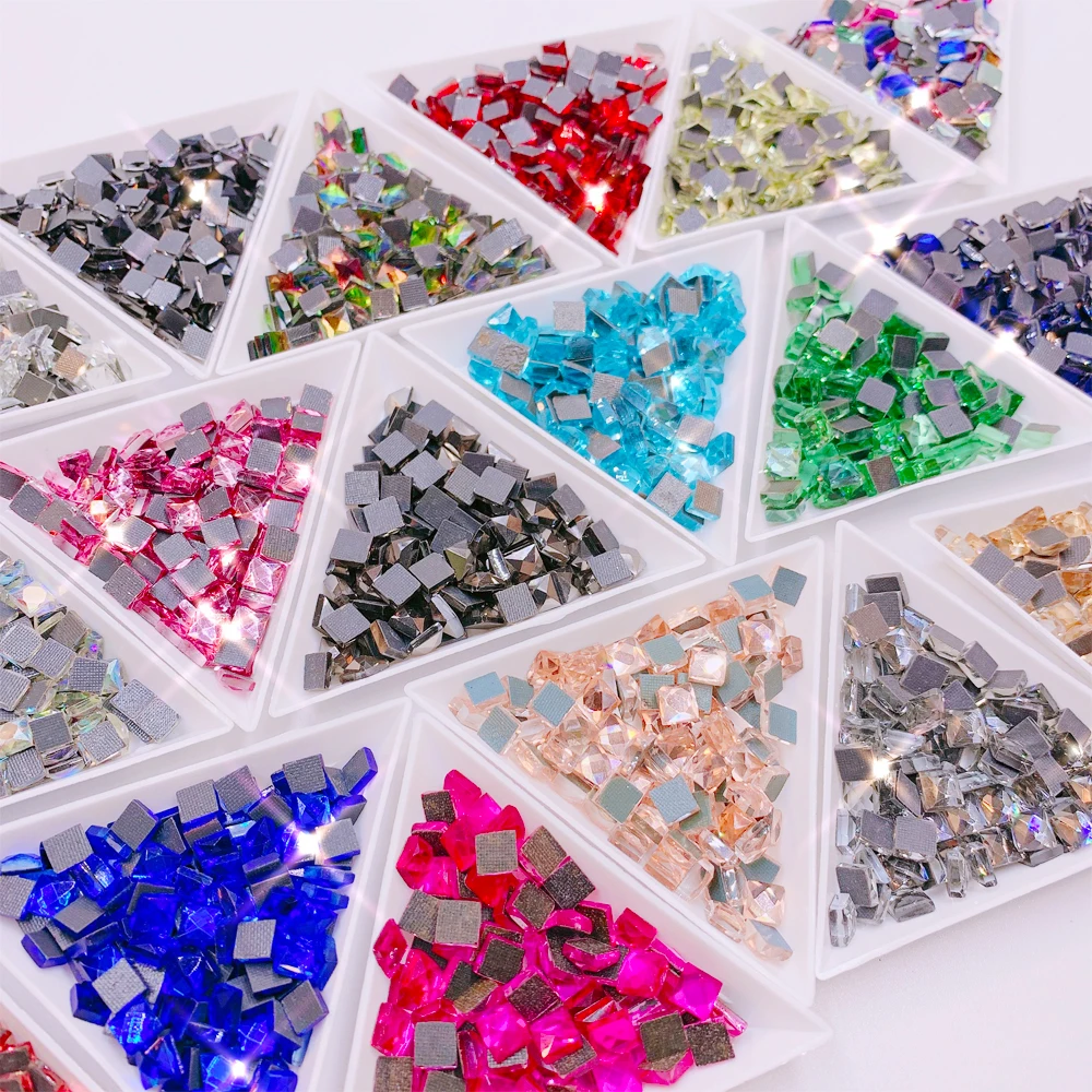 100Pcs/Lot 5mm Earth Face Square Hot Fix Glass Crystals Rhinestone Flat back Iron-On Wedding Dress Design Decorative Accessories