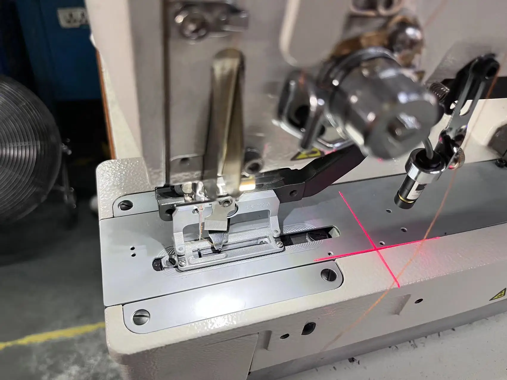 BT-1790A Electronic Straight Button Hole Stitch Making Machine