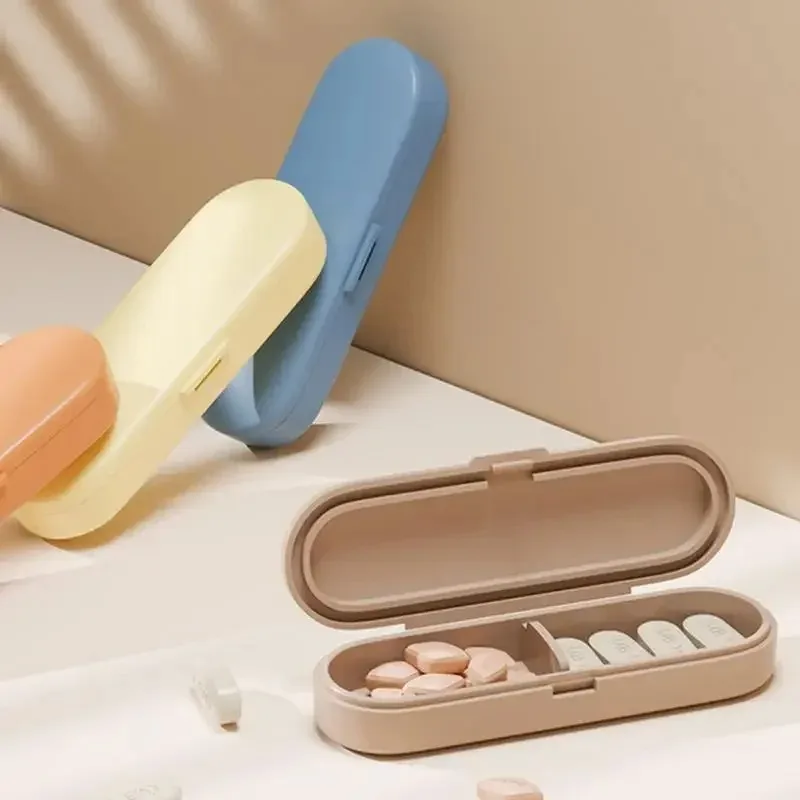 Small And Exquisite Magnetic Pill Storage Box Dust-Proof And Moisture-Proof Suitable For Home And Travel