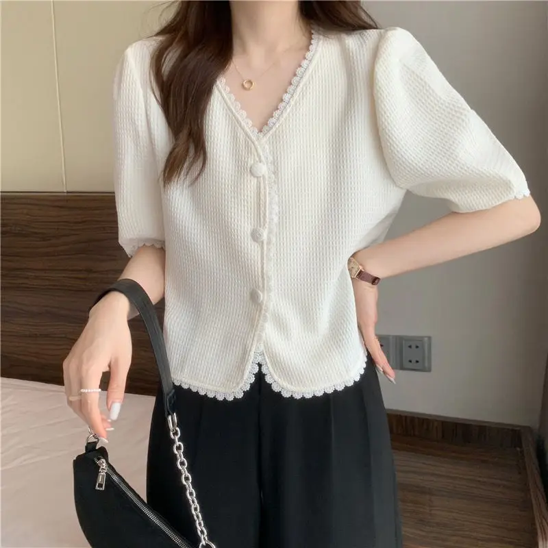 Shirts Women Elegant Casual V-neck Simple All-match Female Ins Temperament Short Sleeve French Style New Summer Tender Sweet Hot