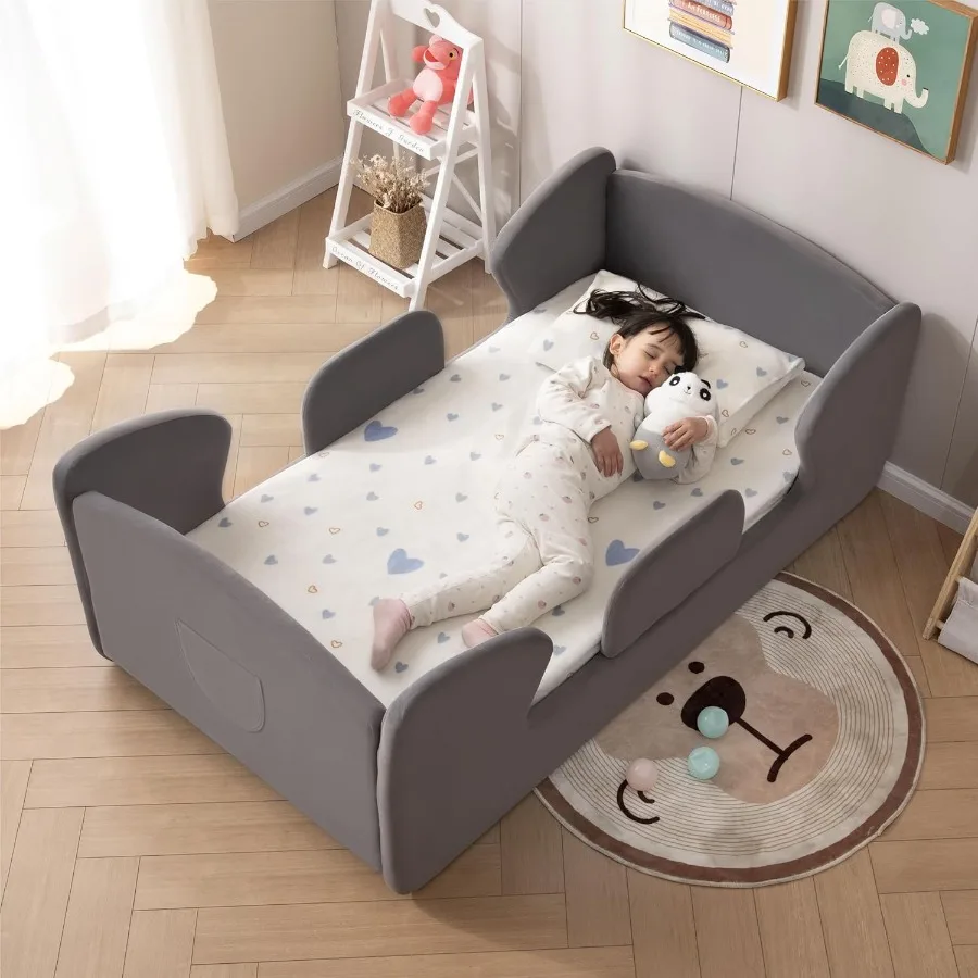 Marco de cama de suelo para niños pequeños con rieles de seguridad extraíbles y bolsa de almacenamiento para cuna estándar, cama portátil segura tapizada para niños