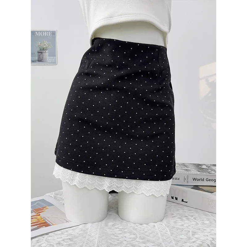 Gonna a pois patchwork con bordo in pizzo per donna nella primavera del 2025, nuova gonna corta da abito a trapezio snellente a vita alta in stile coreano